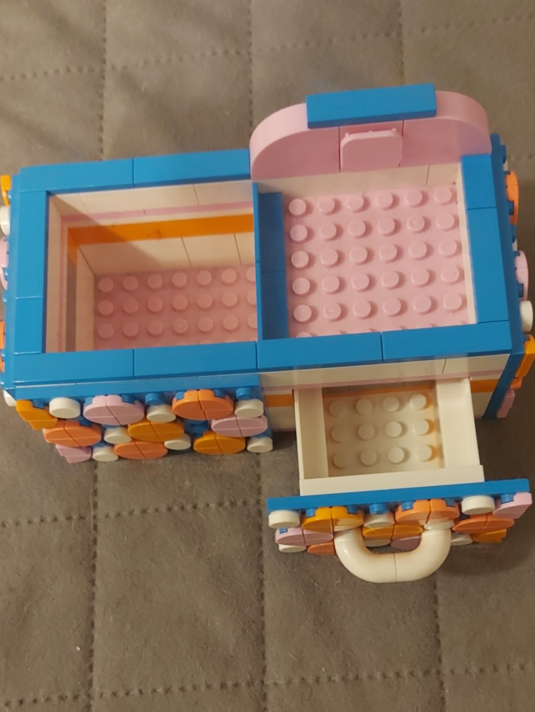 Lego DOTS 41907 organizer na biurko.