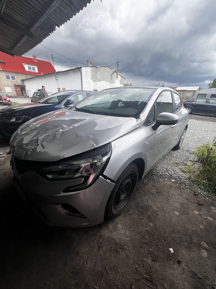 Renault Clio 2019 rok 76 tys manual 1.0 benzyna