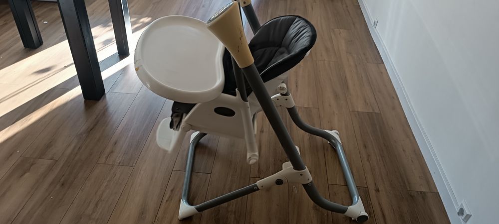 Krzesełko huśtawka dla dziecka