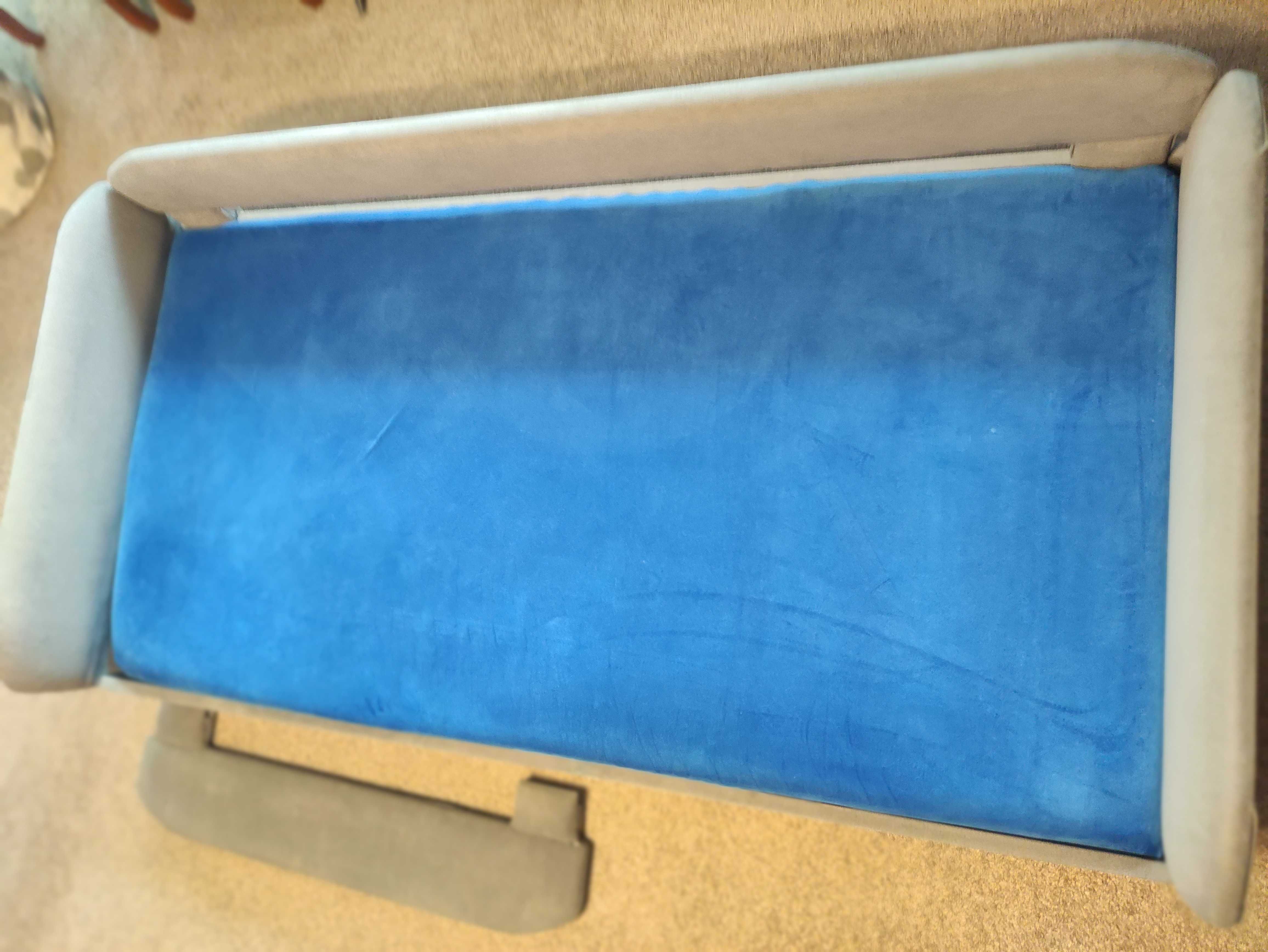 Szare łóżko tapicerowane BabyComfort 160x80 +materac termoelastyczny