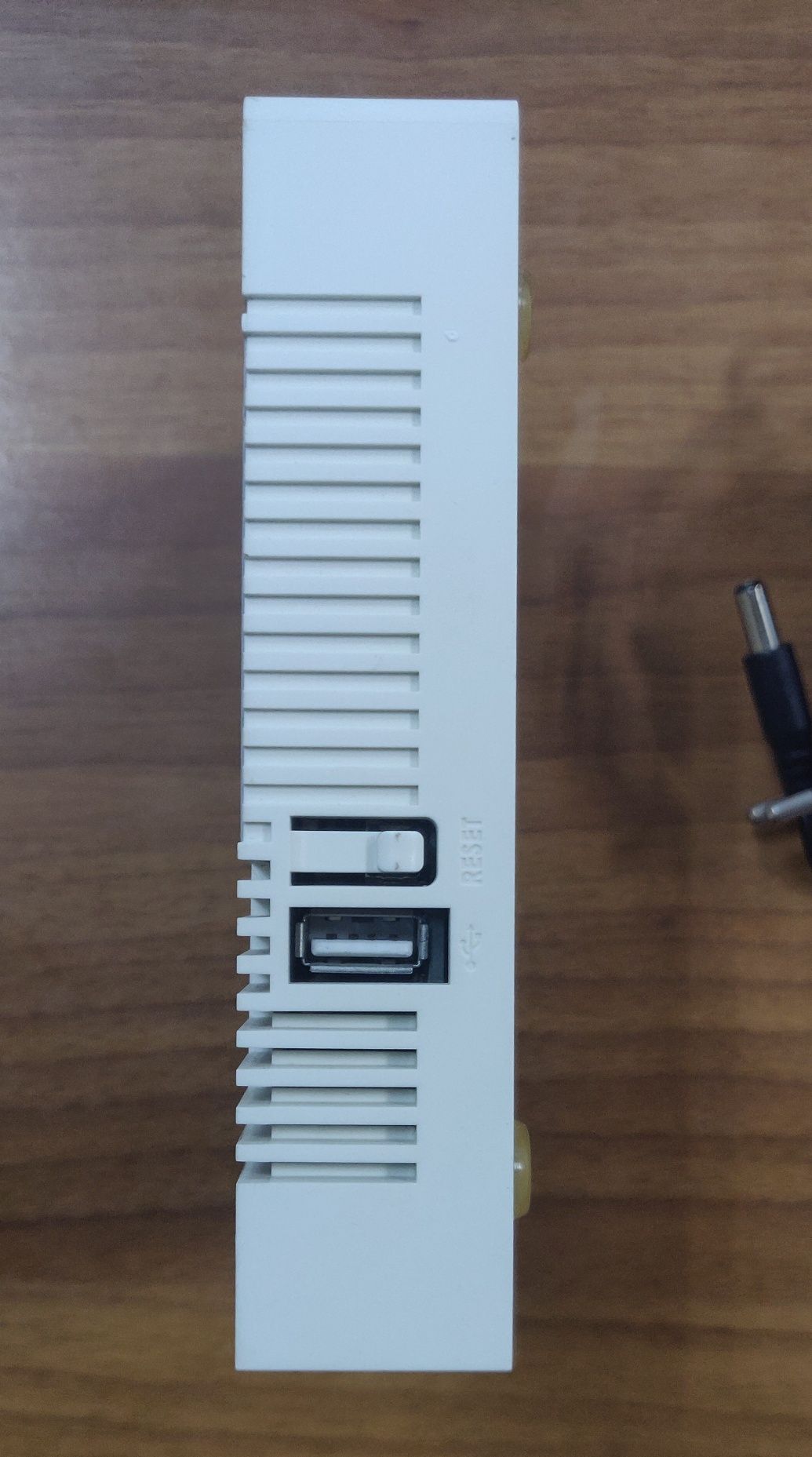 Wi-Fi роутер MikroTik hAP ac (RB962UiGS-5HacT2HnT)