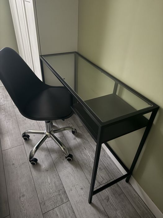 Biurko z krzeslem ikea