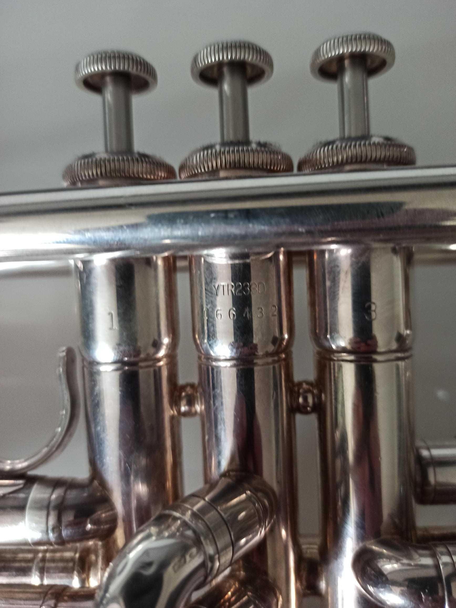 Trompete Yamaha 2330 Sib Prata como novo