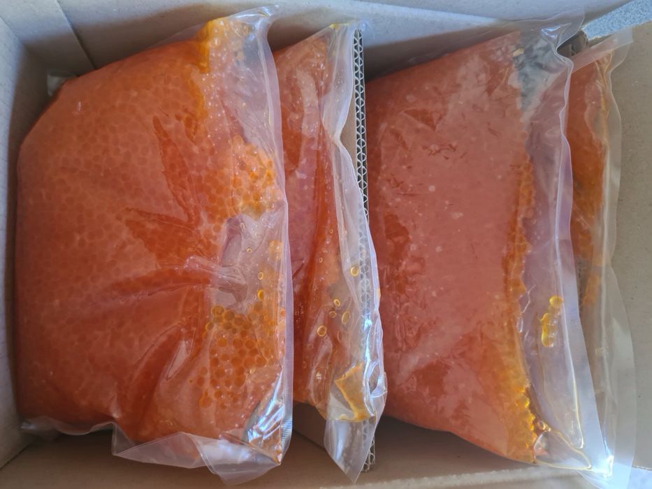 Ікра червона та чорна 1кг 1.5кг лосось, форель, кета