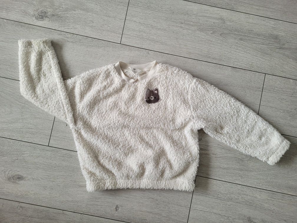 H&M. Biała pluszowa bluza, rozmiar 122 / 128