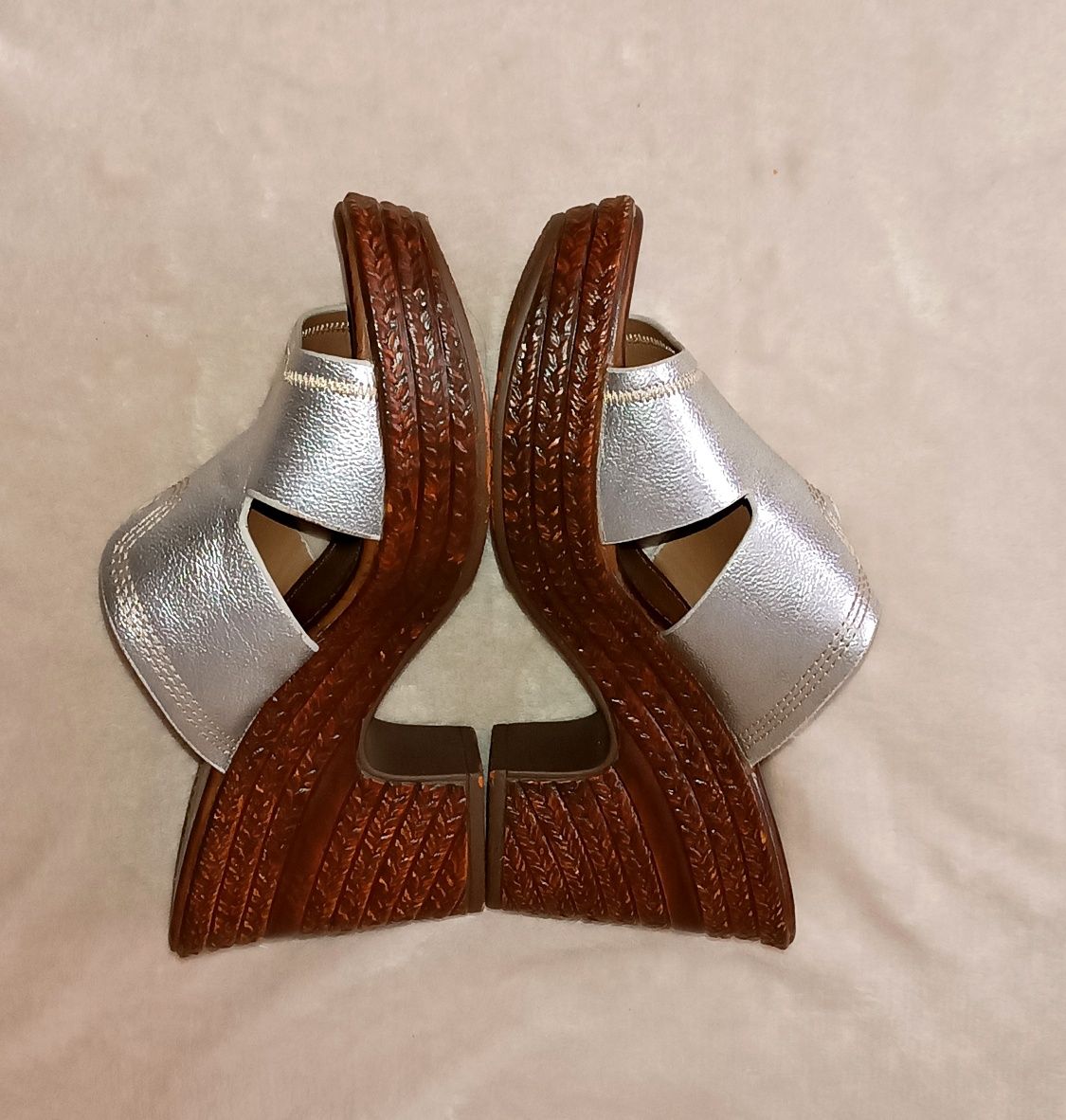 Klapki na platformie - 40/26 cm
