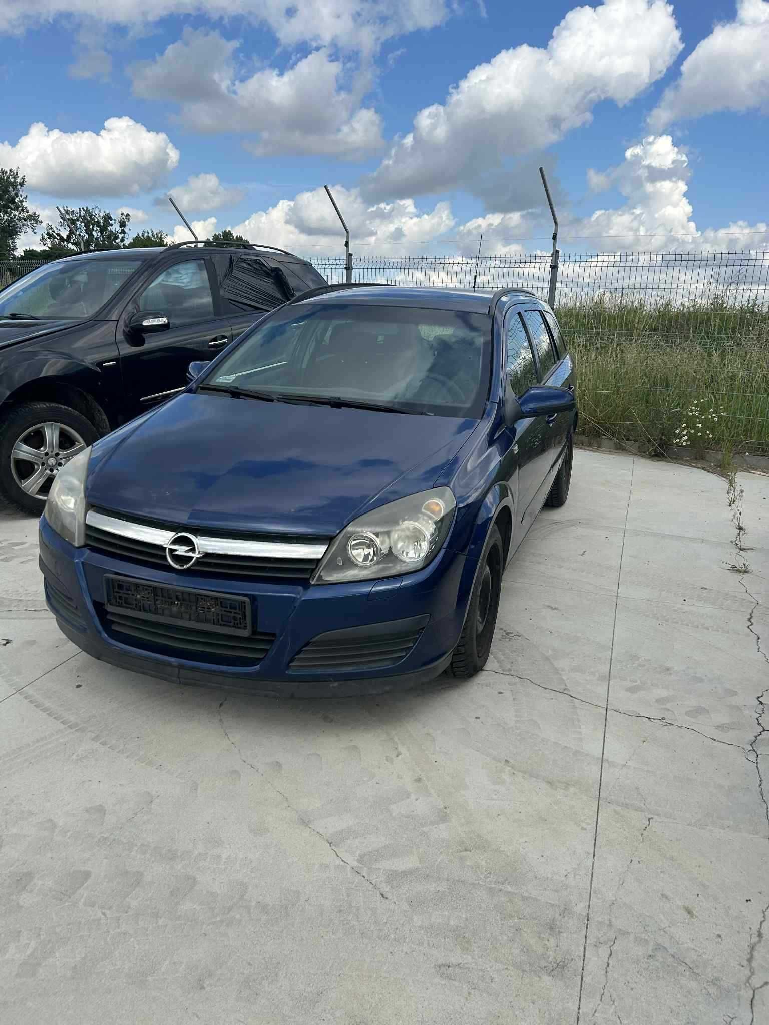 2001 Opel Astra H 1.3 1.9  CDTi Z20Z HB Kombi Z21B / Na części