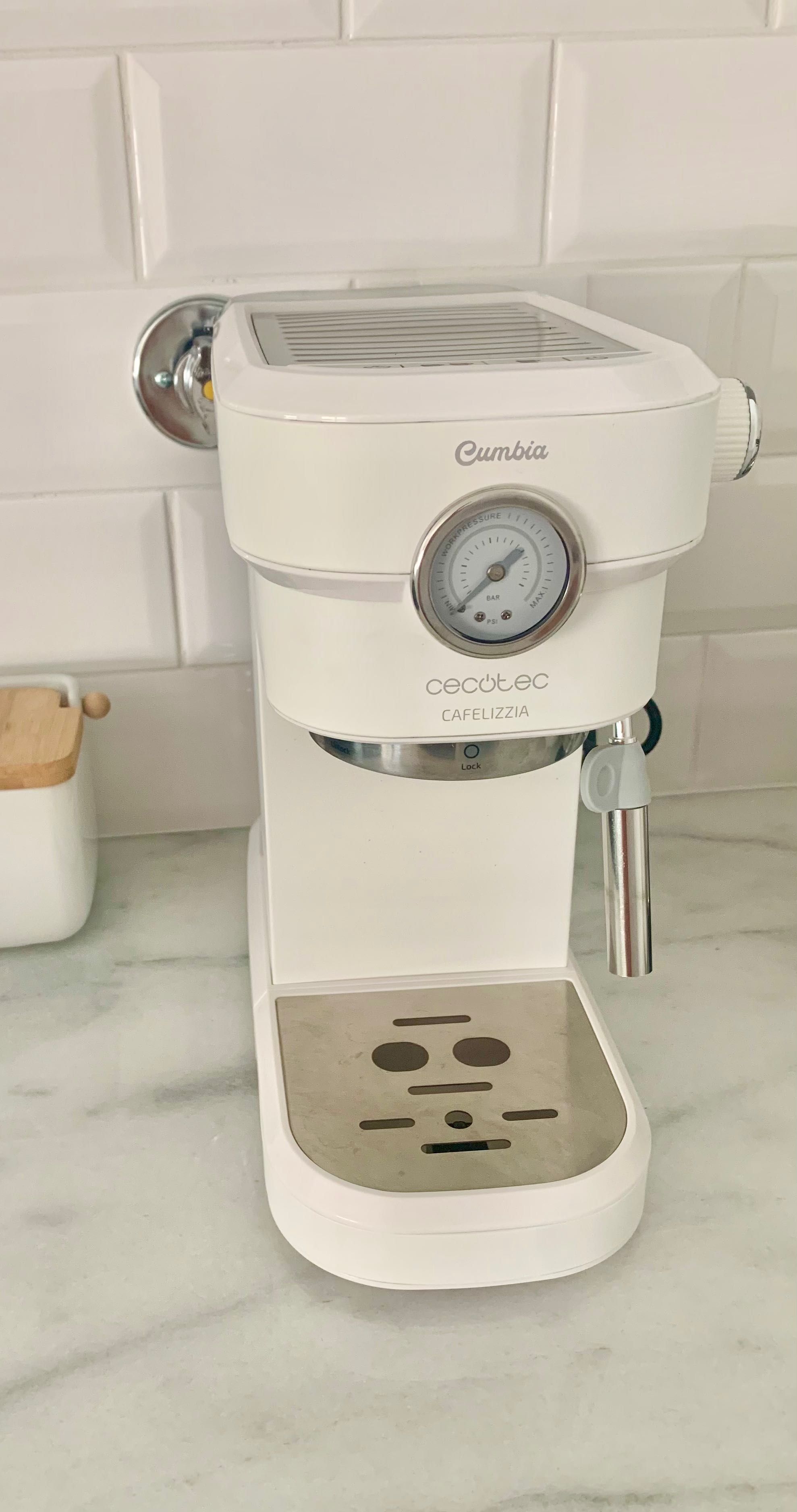 Máquina de café Cecotec Cafelizzia white pro