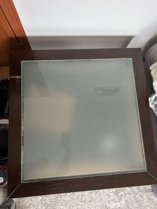 Продам стола 81*81см. висота 45см.