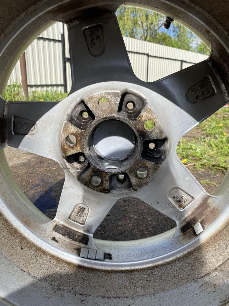 Продам диски 225/45 R17
