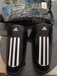Ochraniacze na piszczele Adidas rozm. XL