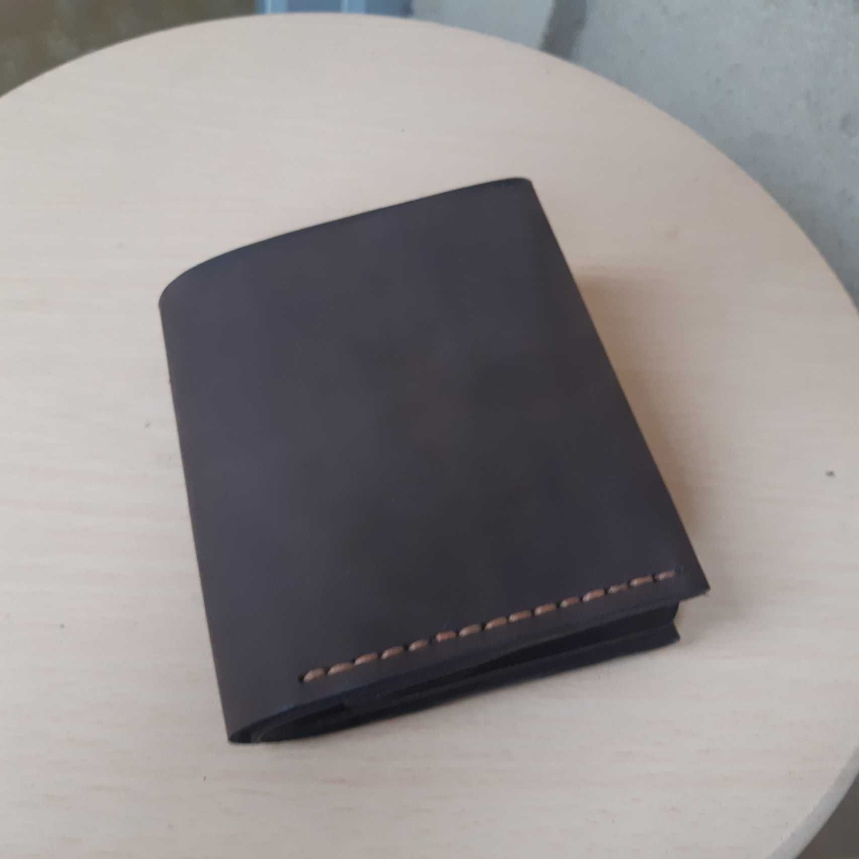 Portfel męski skórzany na siedem kart z grawerem handmade