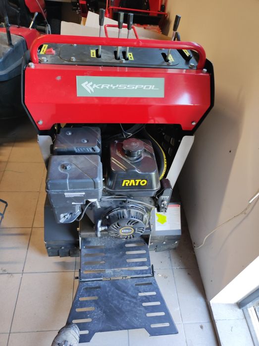 Koparkę łańcuchową sprzedam