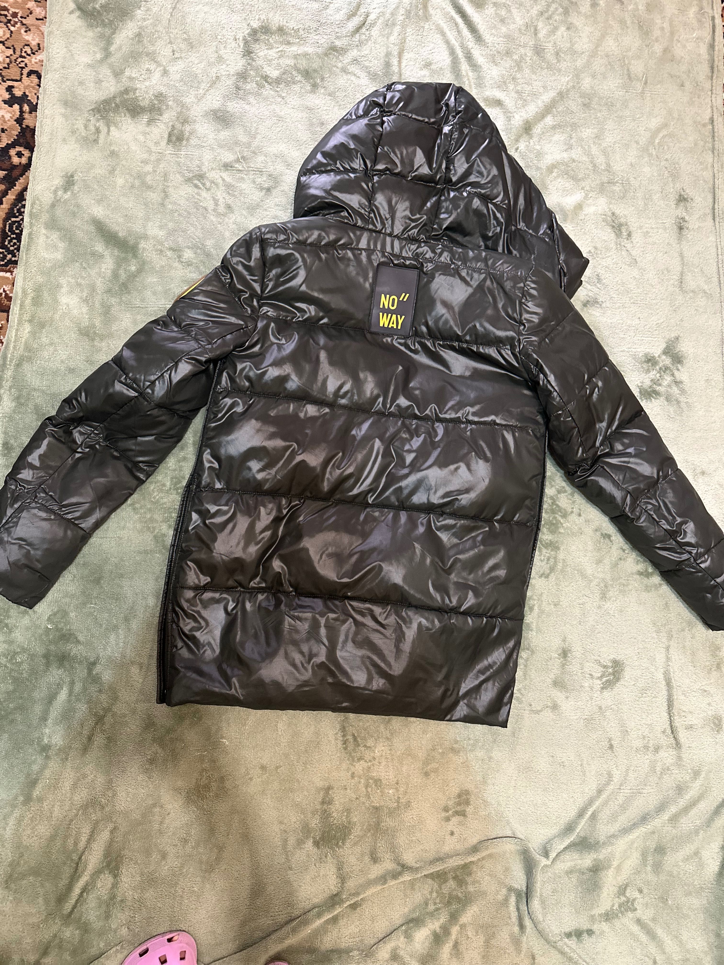 Продам зимнюю куртку