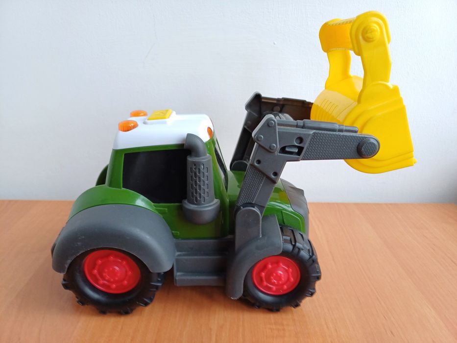 Большая брендовая игрушка ,,Трактор FENDT" 30 см