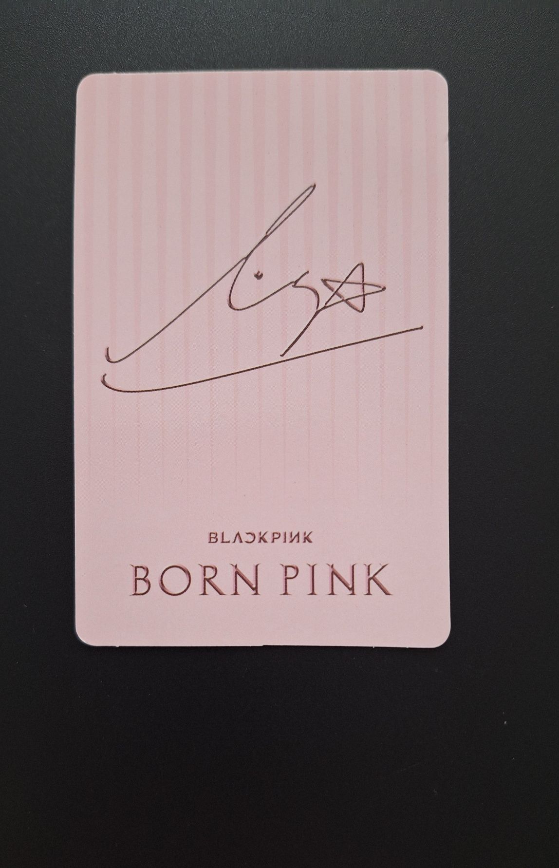 wtt/wts lisa blackpink born pink vinyl kpop photocard