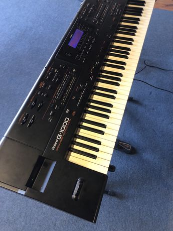 Продам синтезатор Roland G-1000