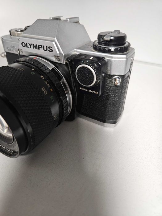 Olympus OM10 + 28-35mm