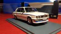 1/43 NEO BMW M5 535i (e12) 1980