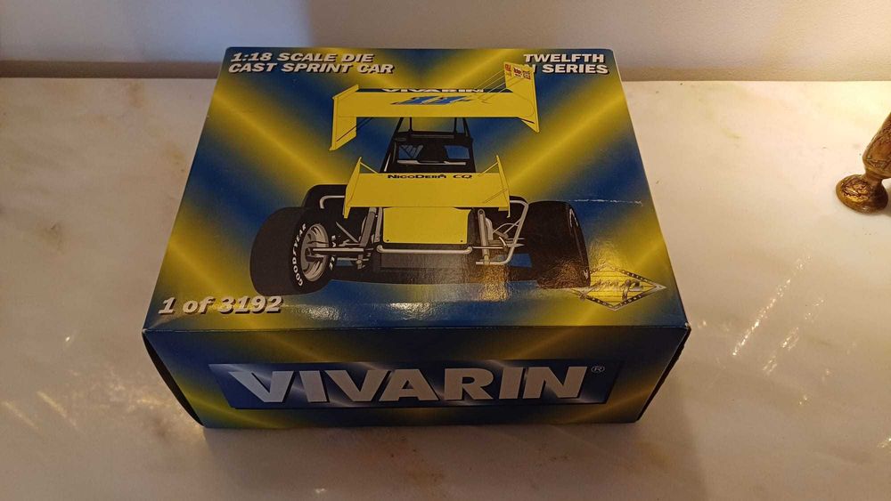 Miniatura Vivarin Sprint Car GMP Escala 1:18