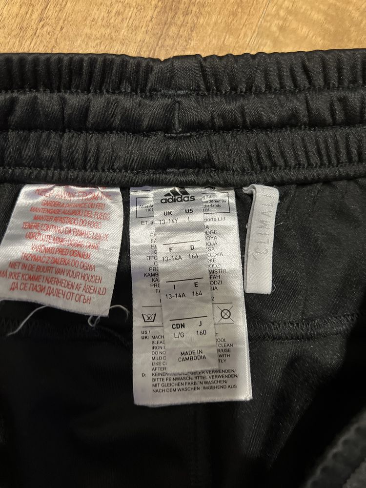 Spodenki adidas 13-14Y