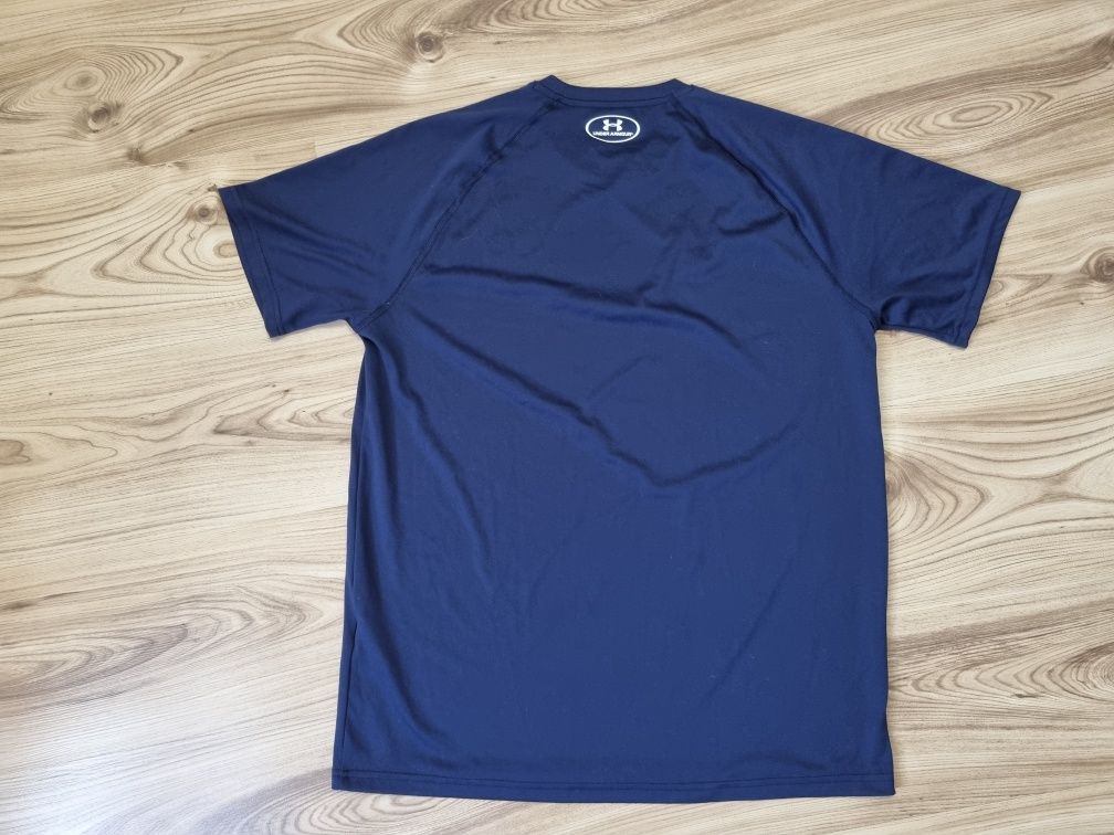 Koszulka bluzka Under armour M 38