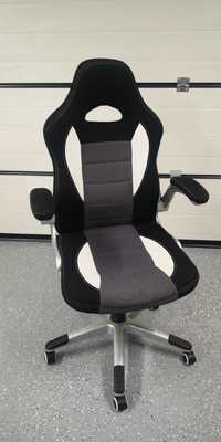 Fotel biurowy czarno-biały