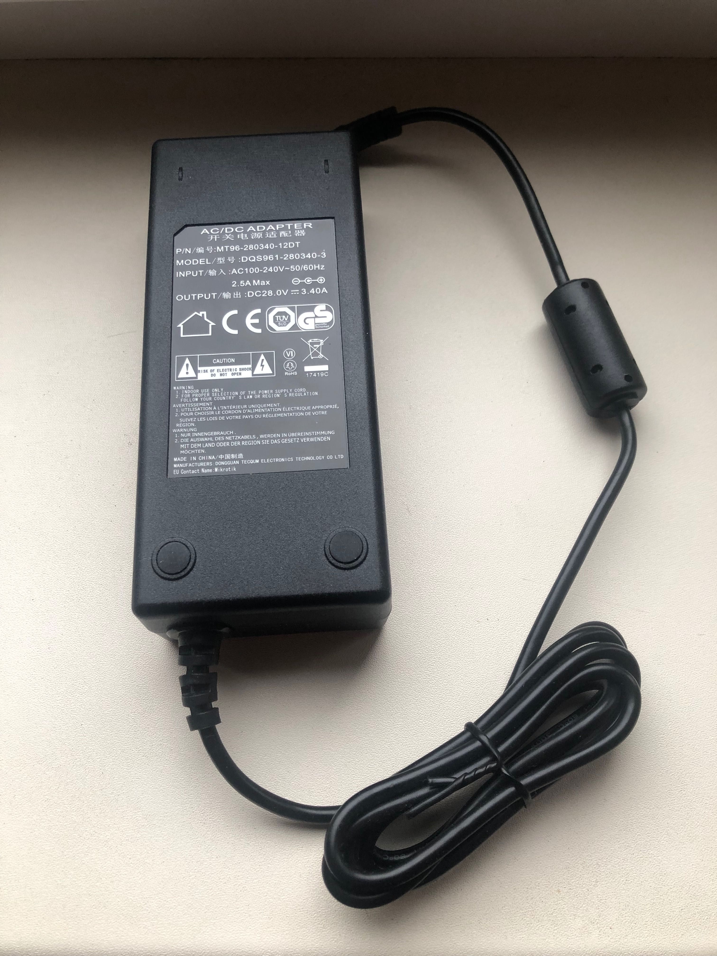 Блок питания 28V, 3,4 Ампера MikroTik Power Adapter DQS961-280340-3