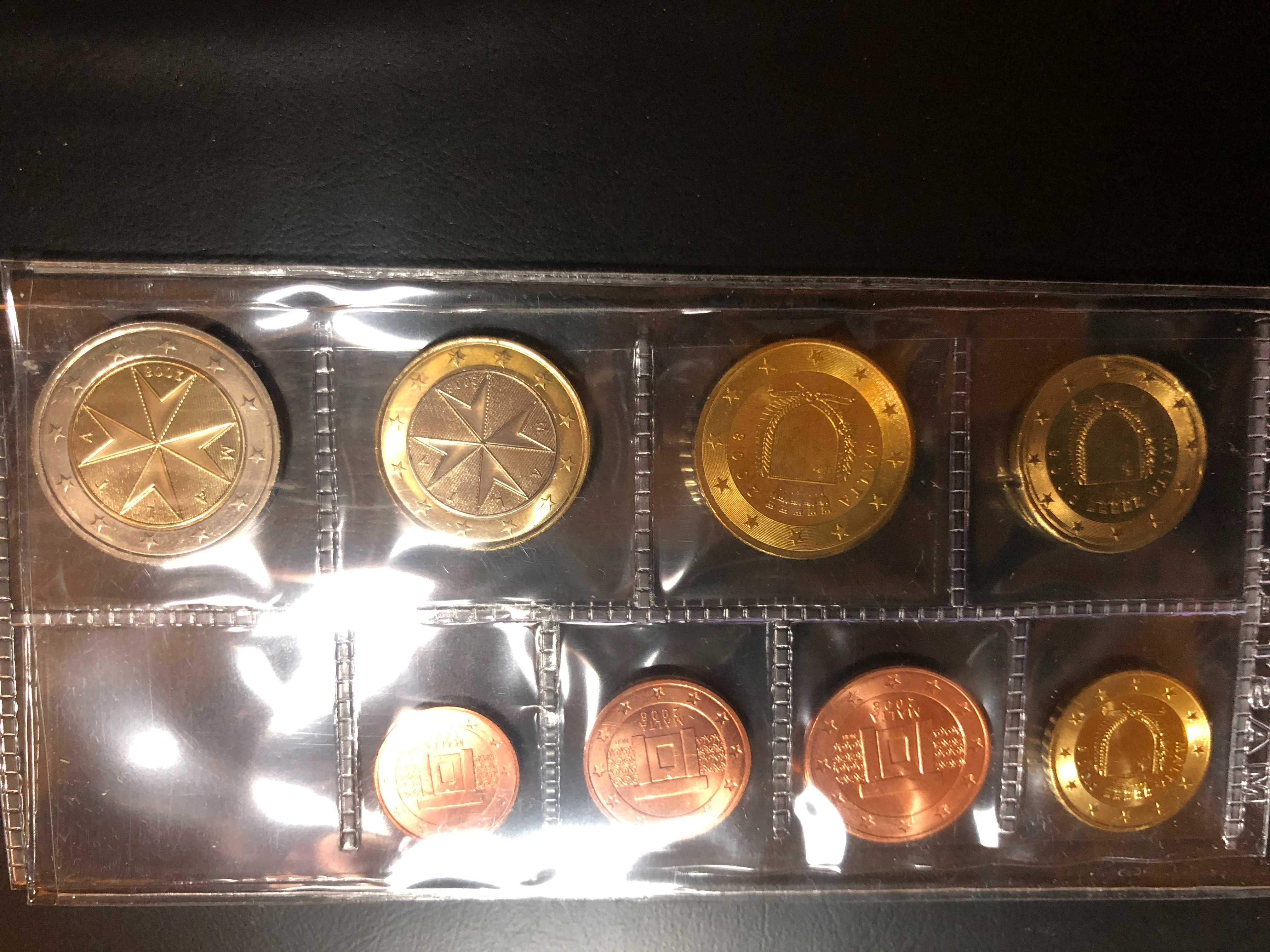 Sets Anuais de vários Países e de vários Ano todas em estojo