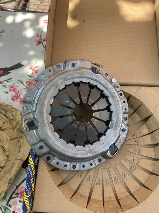 Продам сцепление Honda