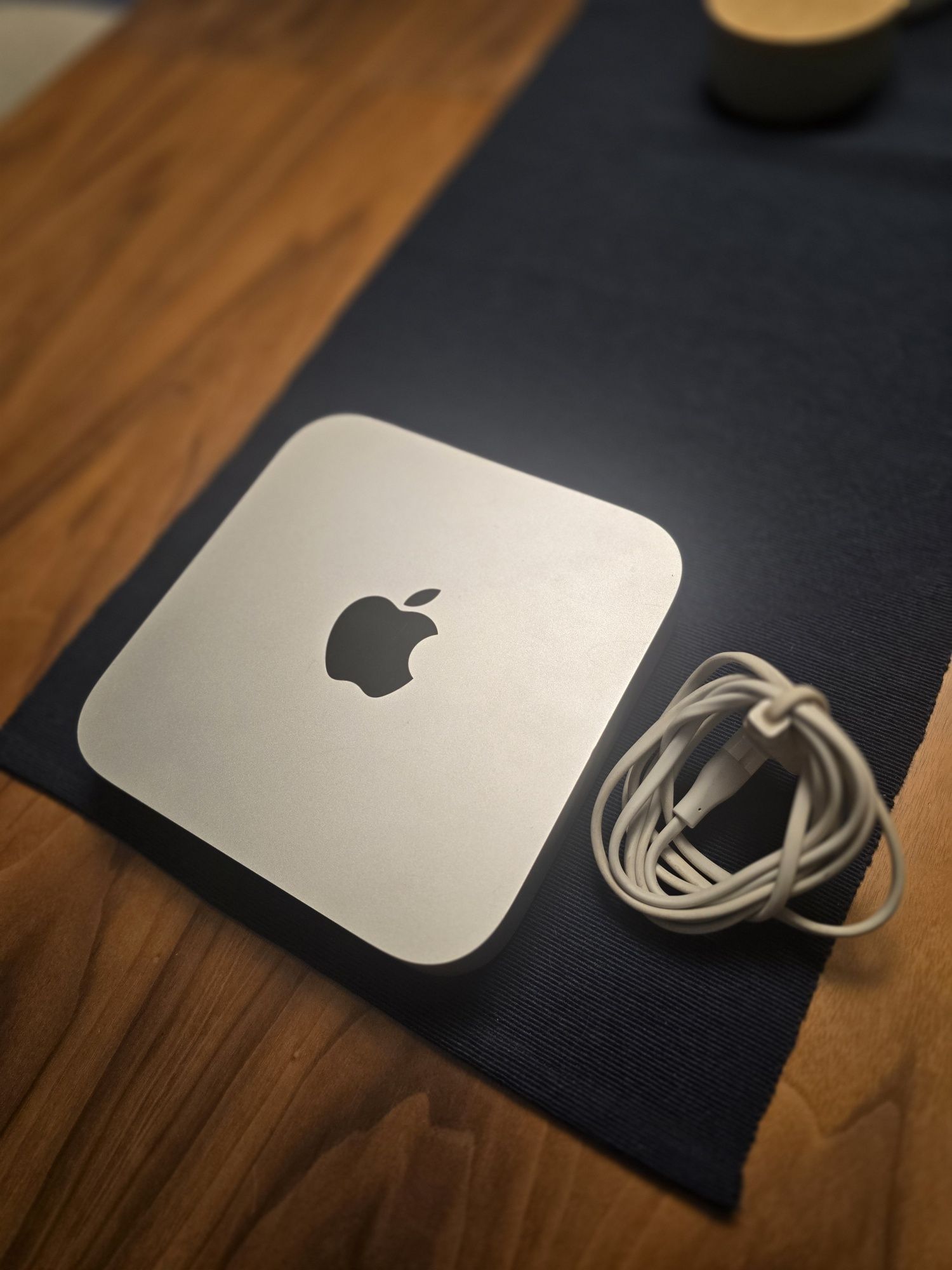 MacBook Mini 2014 i5 16GB 750GB SSD c/NOVO