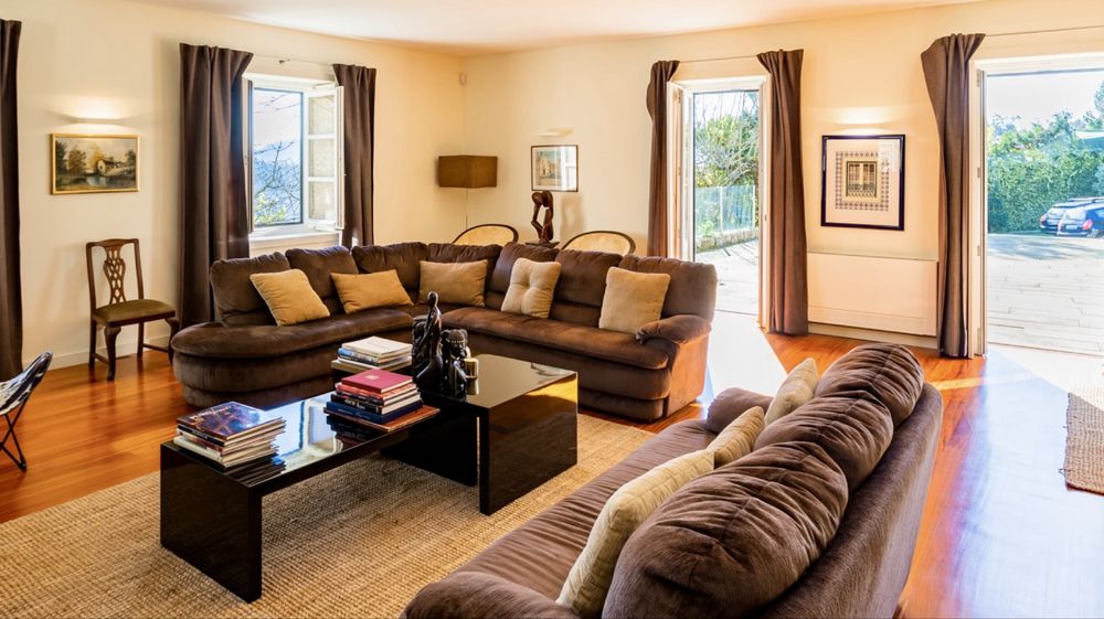 Conjunto de Sofás em bom estado