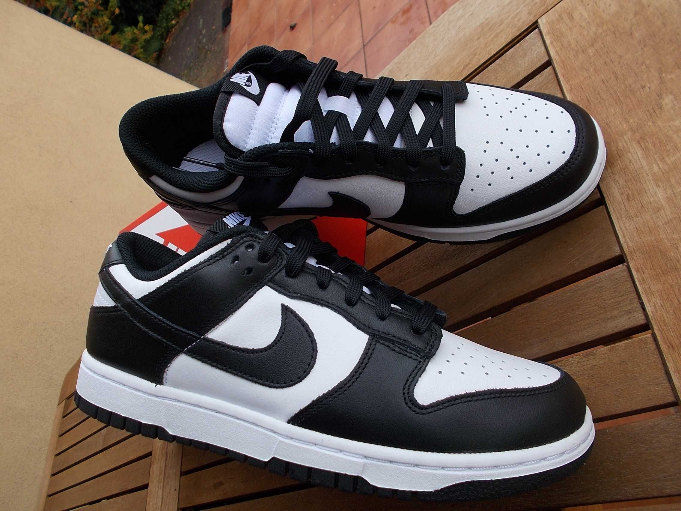 (roz. 40 -25,5 cm) Nike Dunk Low Black White 2021 Jordan 1 Dunk Panda