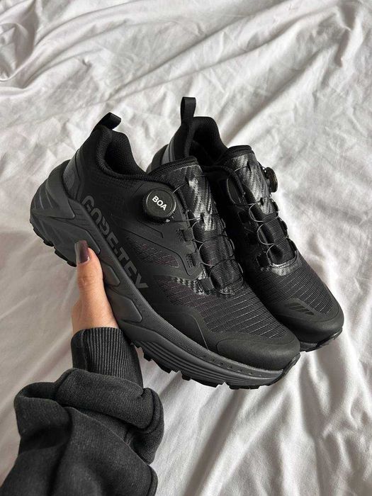 Чоловічі кросівки The North Face GTX Termo Black Grey