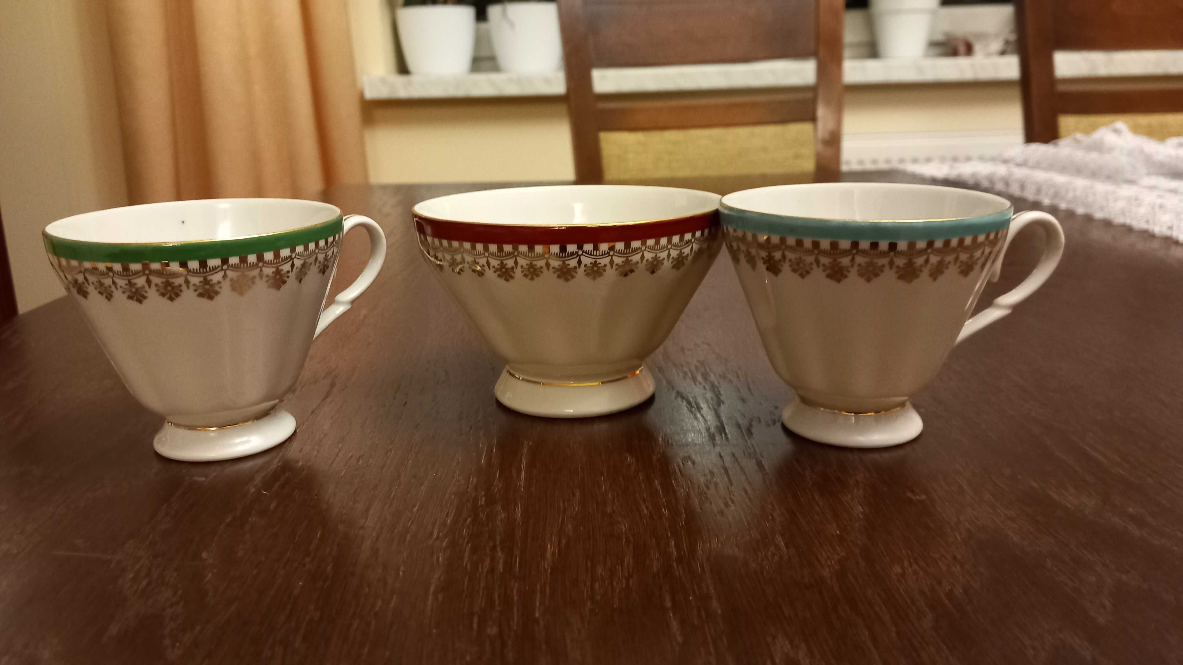 Porcelana Wałbrzych filiżanki i cukiernica Wałbrzych serwis do kawy