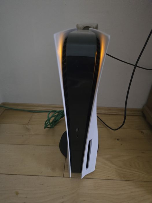 REZERWACJA ° Konsola PS5 z napędem +dysk 1TB