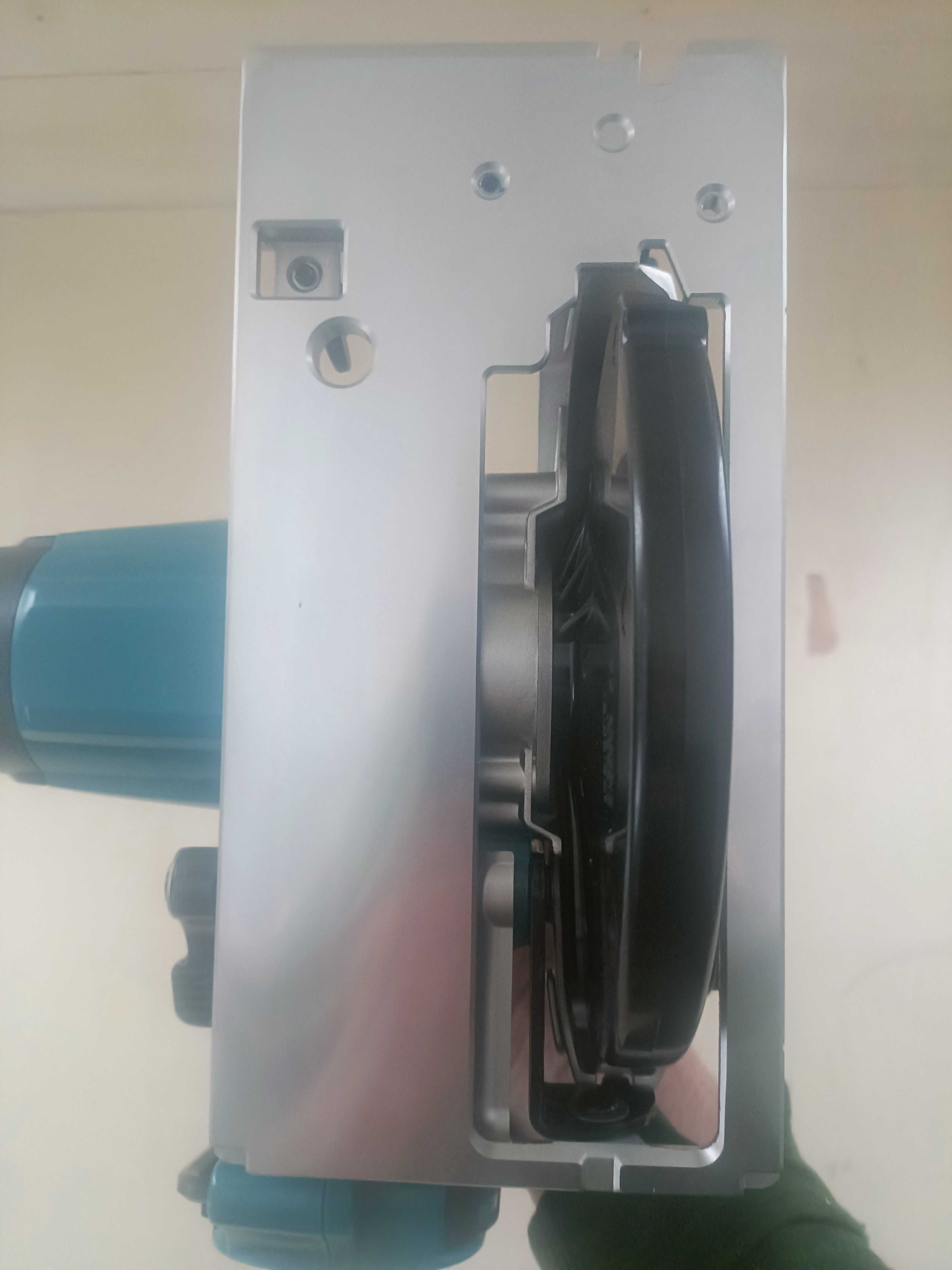 Акумуляторна дискова пила Makita XSS02,XSH04 (в європі dss611,dhs660)
