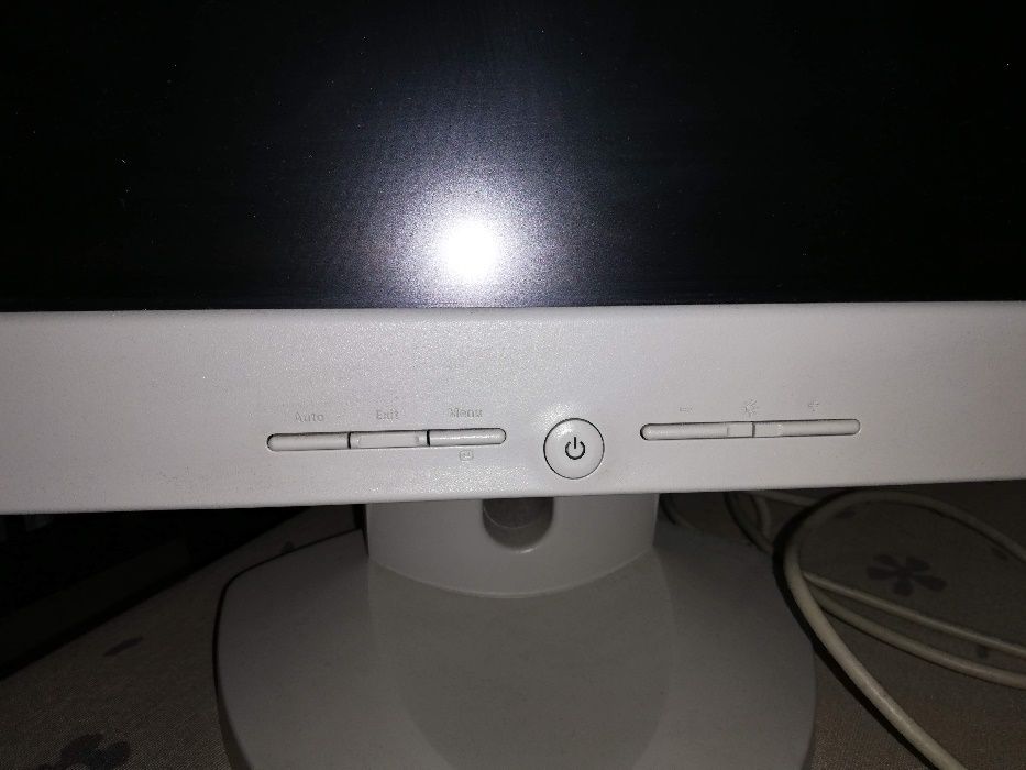 17" LCD for Laptop and Tower64551832391810121