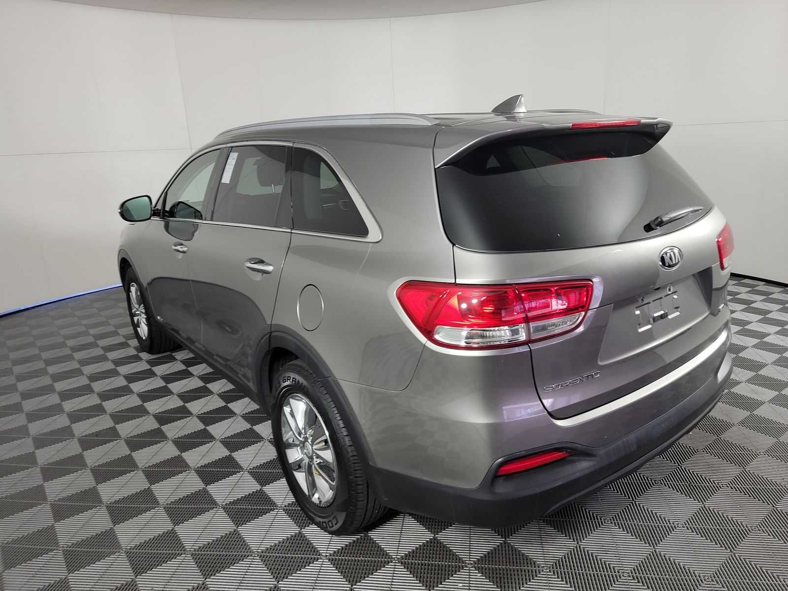 2018 Kia Sorento LX 7 місць можливий продаж з ПДВ