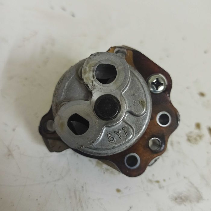 Yamaha xtz 660 3yf pompa olejuYamaha xtz 660 3yf pompa oleju