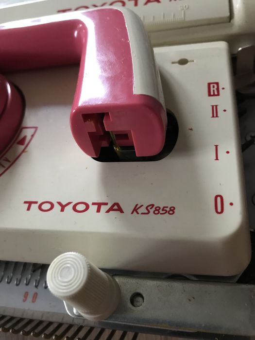 Вязальная машина Toyota