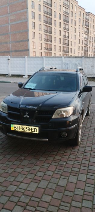 Продам Мицубиси Аутлендер 1