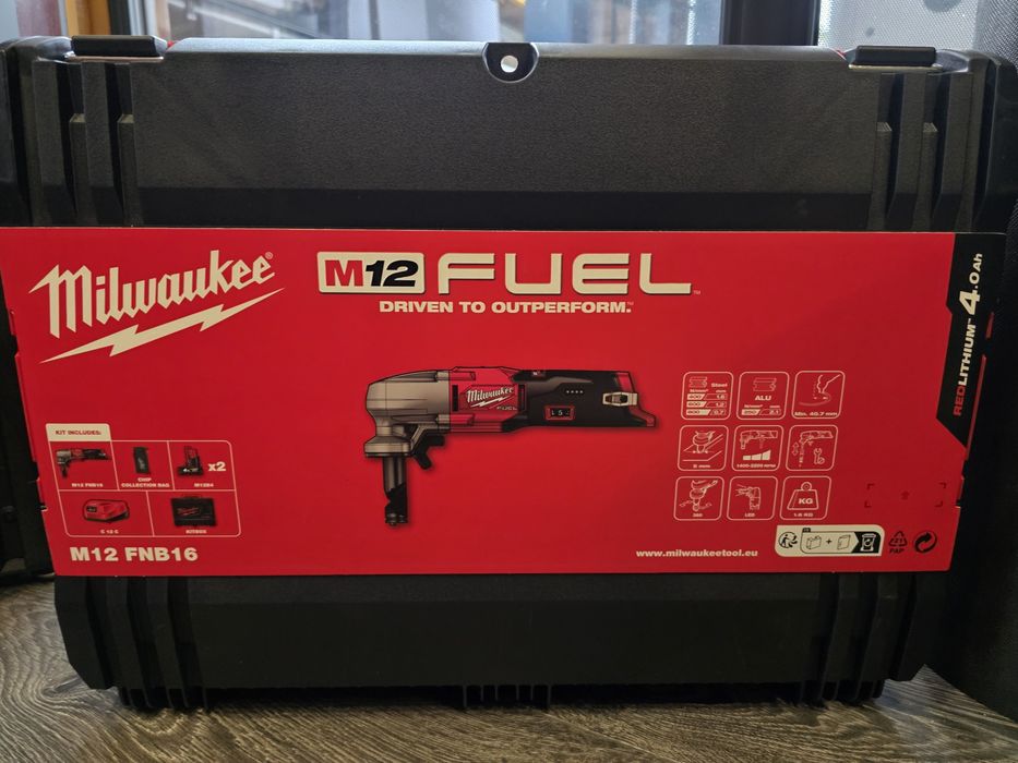 Nibbler nozyce do blachy Milwaukee M12 FNB16 zestaw
