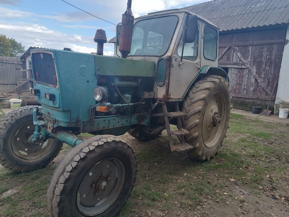 Продам трактор Юмз