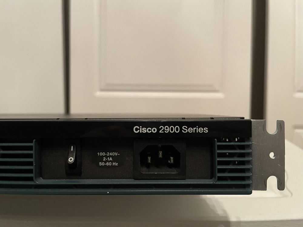 Ruter CISCO 2900 Series Cisco 2901 z Karta Cisco 256MB