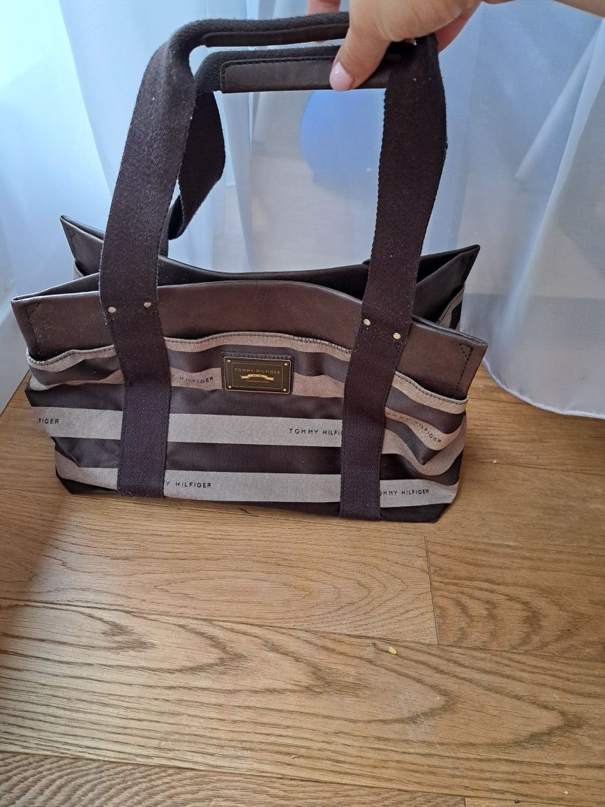Tommy Hilfiger brązowa torebka do ręki oryginalna