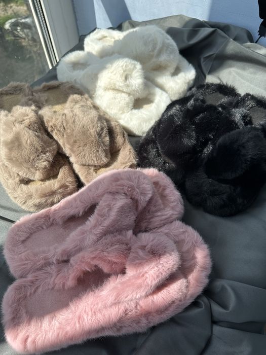 Нові пухнасті капці, тапки