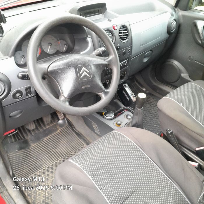 Samochód Citroen berlingo