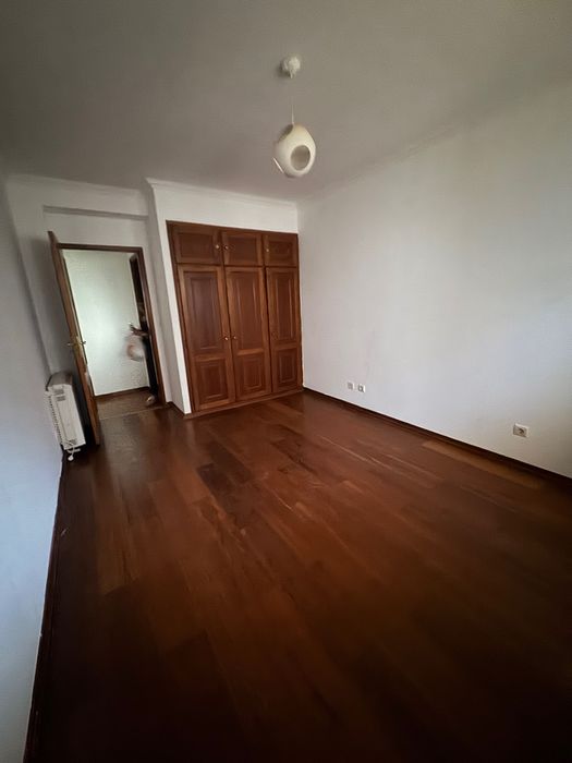 Arrendo t2 +1 Bragança