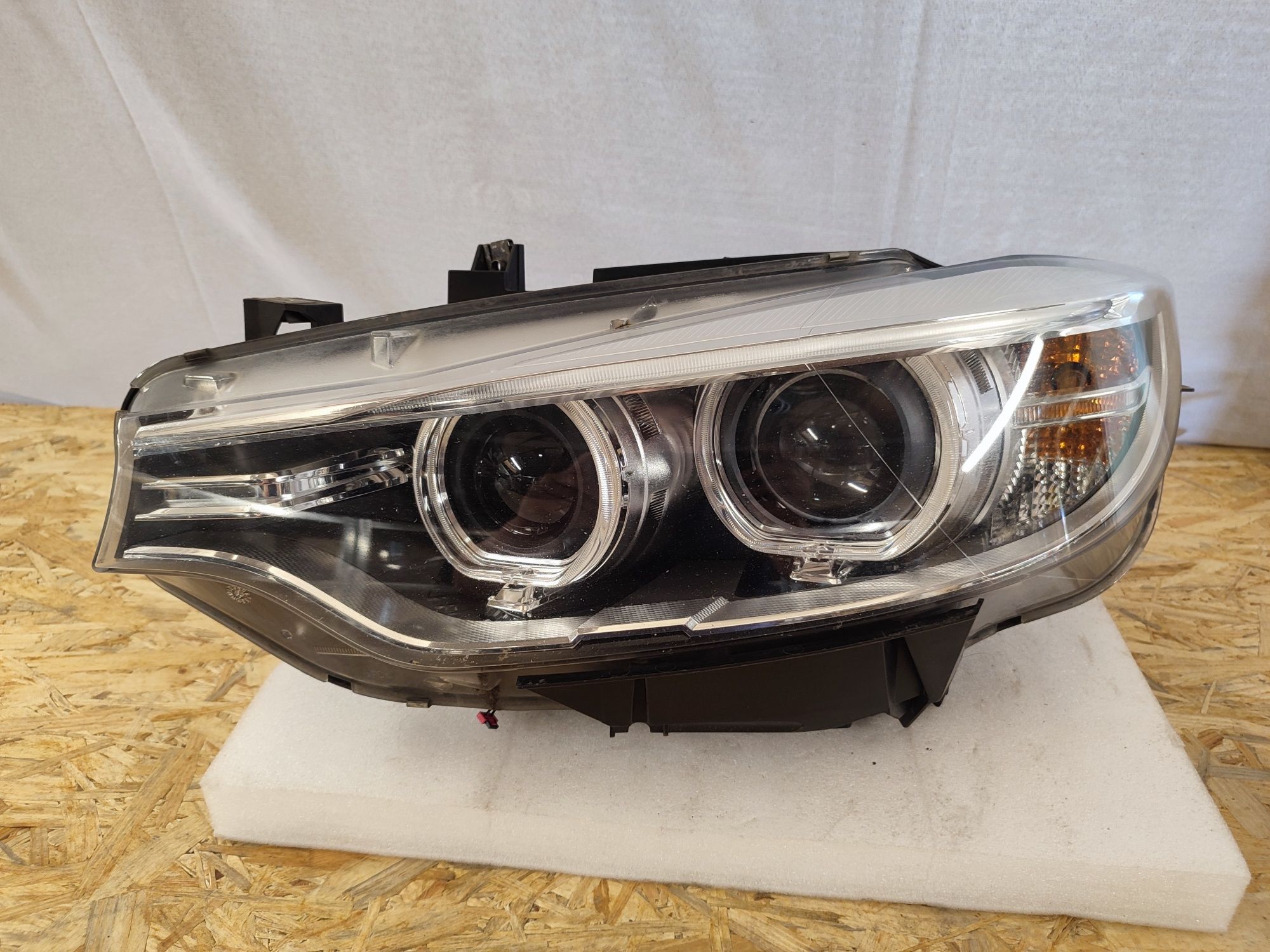 Lampa Reflektor Lewy Przód BMW 4 F32 F33 Bi Xenon 16r Oryginał